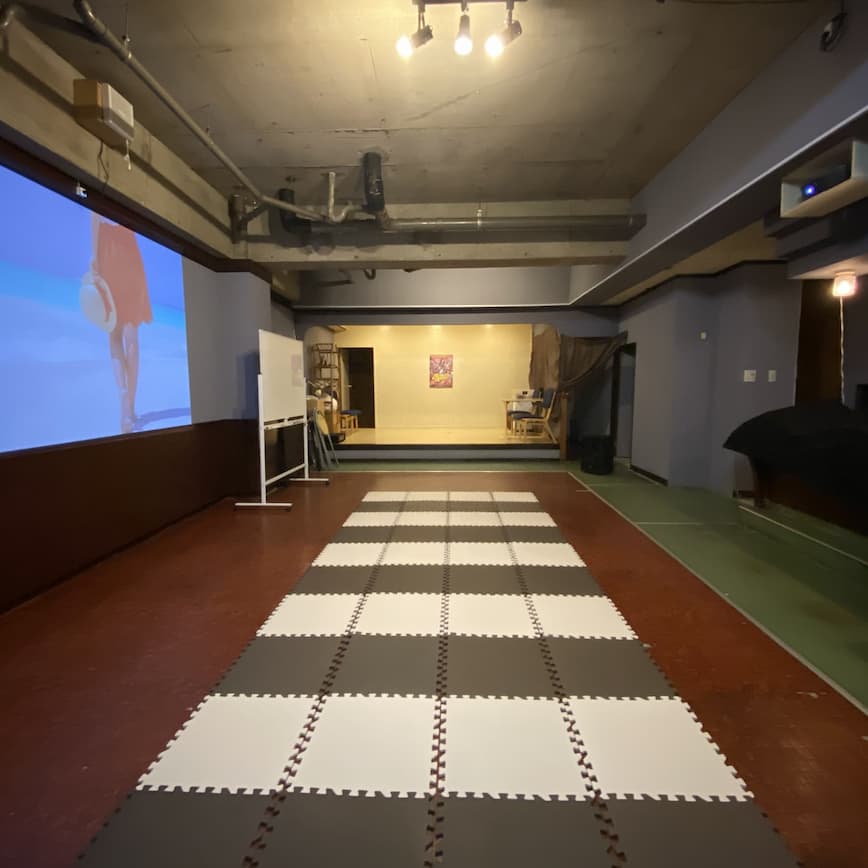 01ENTERTAINMENT　沖縄県那覇市壺屋　俳優　女優　役者　スクール　レッスン風景