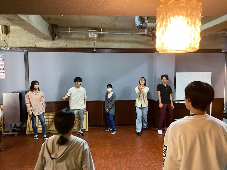 01ENTERTAINMENT　沖縄県那覇市壺屋　俳優　女優　役者　スクール　レッスン風景